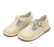 Load image into Gallery viewer, L’Amour Oatmeal Scalloped T-Strap Shoes
