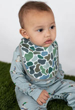 Load image into Gallery viewer, Mallards Ducks &amp; Camo Bib Set by Goosies
