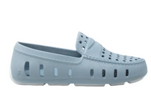 Load image into Gallery viewer, Powder Blue/Bright White Prodigy Driver Foam Shoe by Floafers
