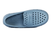 Load image into Gallery viewer, Spring Lake/Bright White Prodigy Driver Foam Shoe by Floafers
